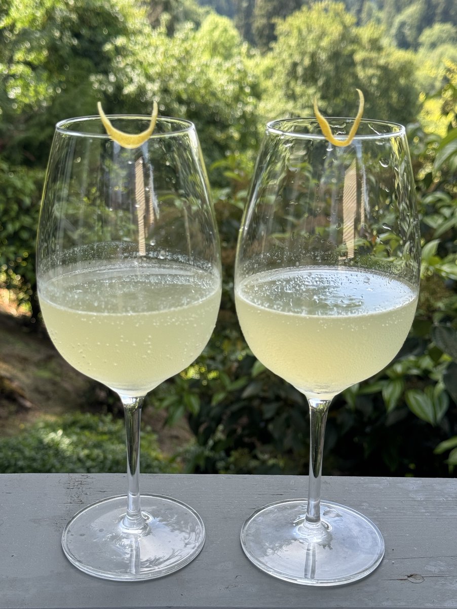 A deux of #French75 to contemplate and enjoy in the afternoon breeze.