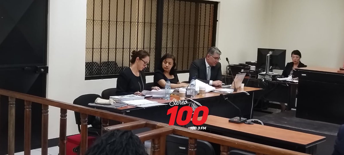Tribunal Primero de Sentencia Penal Narcoactividad Y Delitos Contra el Mabiente de Quetzaltenango continúa debate contra la exfiscal de la Fiscalía Especial Contra la Impunidad (Feci), Virginia Laparra, quien es señalada del delito de revelación de información confidencial.