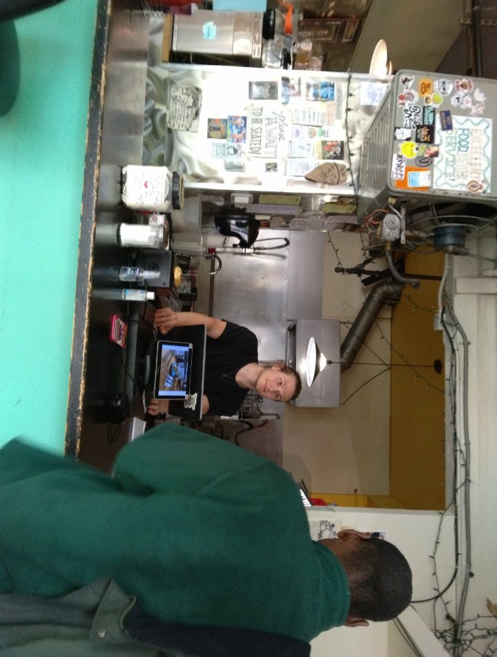 iouriluvsleha's tweet image. Iouri Podladtchikov this dude Instagram.com/littlecheerful… told me since he's remodeling bathroom I'm no longer able to use it,gangup of local businesses attempting to get me murdered by chip,bathroom is where I wash DNA off myself to keep the signals from #crookedcop laboratories low