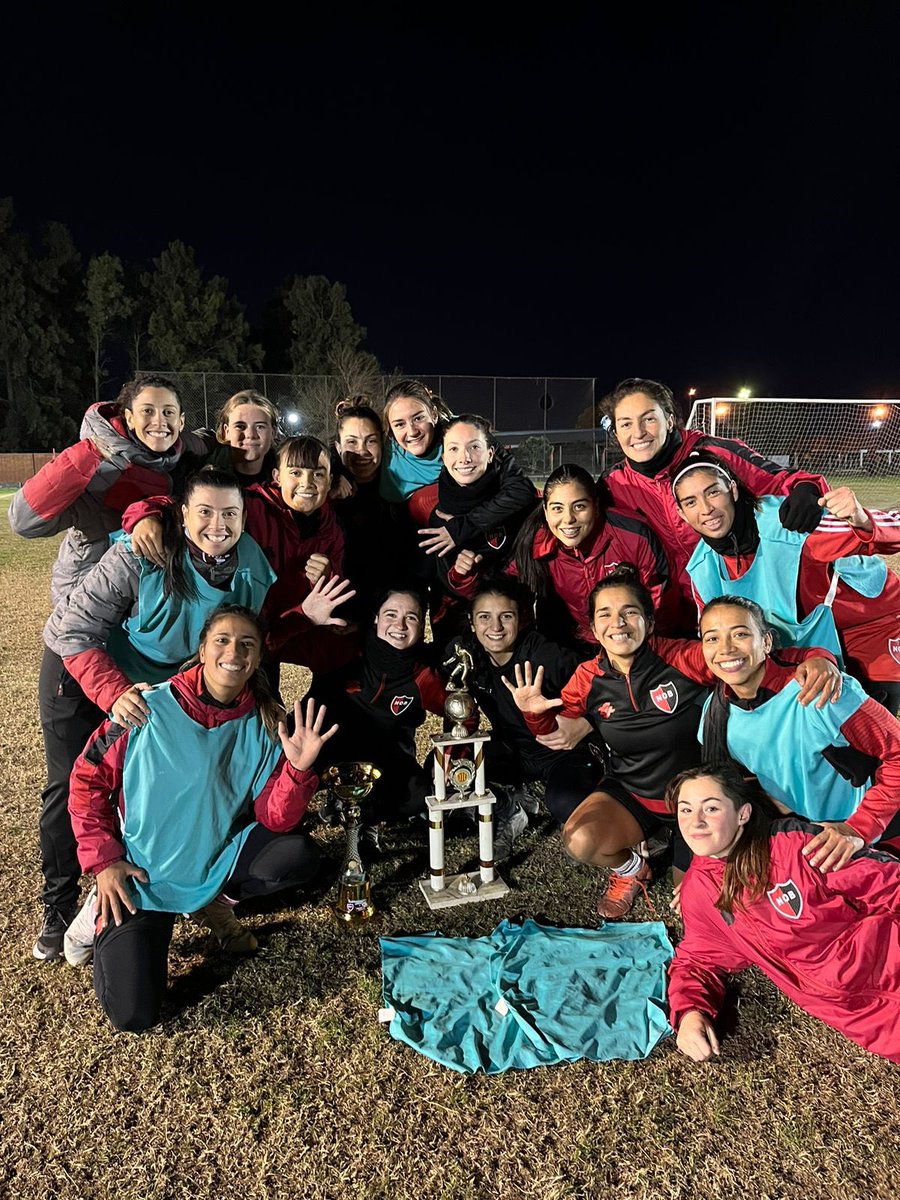 Arrancamos la semana con ganadoras 🙌🏻✅

#VamosNewells❤️🖤