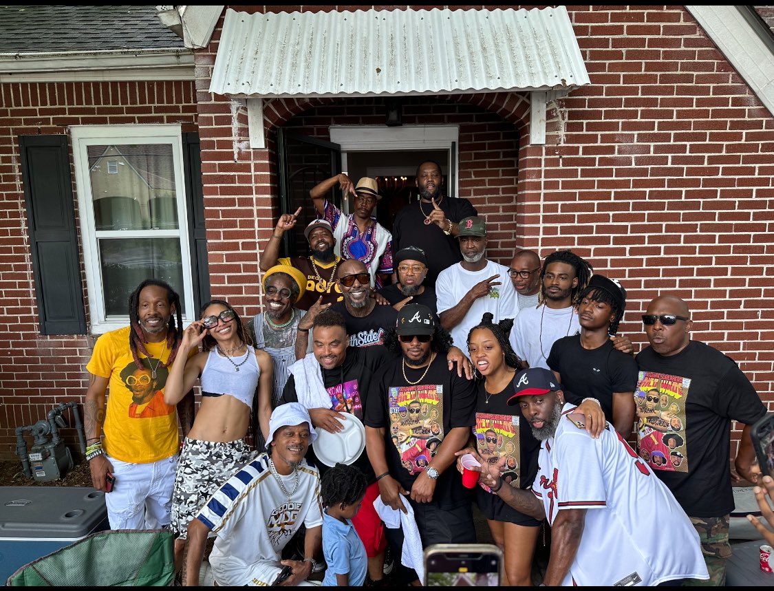 Dungeon Family cookout at the original Dungeon Yesterday…. Happy Birthday 3000… #LongLiveRicoWade #DungeonFamily 🛸