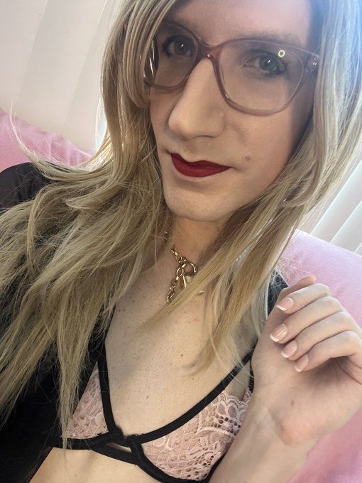 Melody is going LIVE now 😇 on #chaturbate   https://t.co/v8aqGAPyZj  #sissy #trans #crossdresser #shemale<a href="/tag/chaturbate"class="tags">#chaturbate</a><a href="/tag/sissy"class="tags"><span>#sissy</span></a><a href="/tag/tgirl"class="tags"><span>#tgirl</span></a><a href="/tag/trans"class="tags"><span>#trans</span></a><a href="/tag/shemale"class="tags"><span>#shemale</span></a><a href="/tag/crossdresser"class="tags"><span>#crossdresser</span></a>