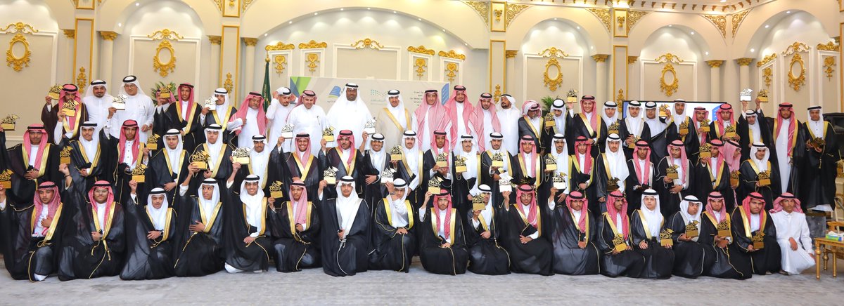 A0556672071's tweet photo. https://t.co/E6KVsvsLRn حفل تكريم الطلاب الخريجين بمدرسة أبي جندل الثانوية بعسفان لعام 1445 (0569025779اماسي الحديثة 0557743438) https://t.co/B1nxLiUQE8