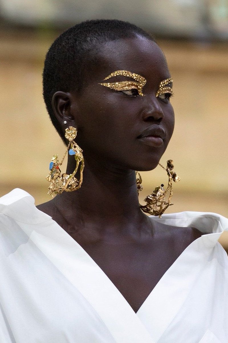 Adut Akech for Valentino SS20
Makeup by Pat McGrath.
