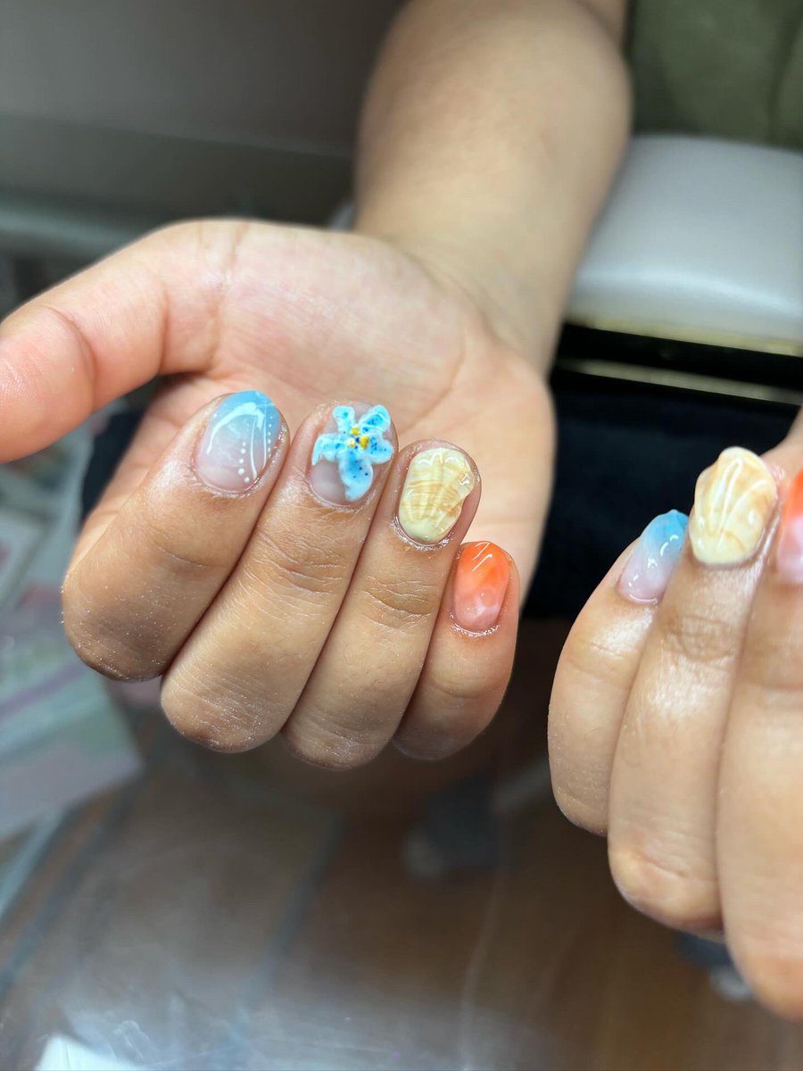 esosair_'s tweet photo. Nail drop https://t.co/kmD0uvNOrw