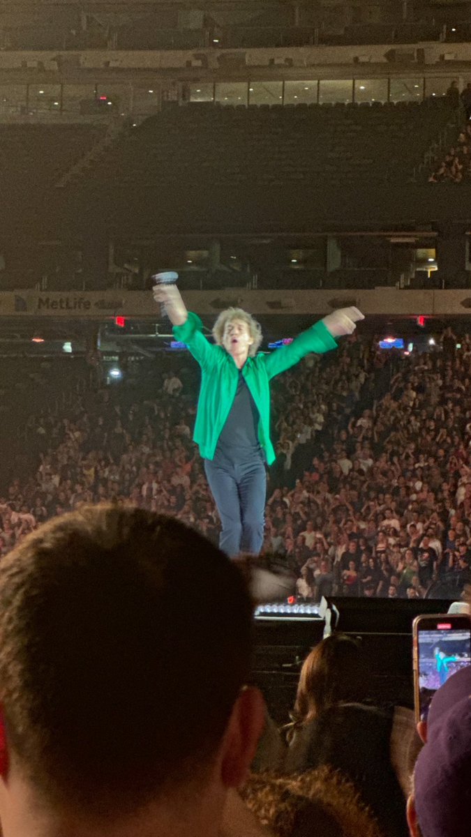 When he was 31, @MickJagger famously told @people, “I'd rather be dead than singing 'Satisfaction' when I'm forty-five.” Well … I saw him & The @RollingStones crush ‘Satisfaction’ last night at age 80. Lesson: Think twice before you make a definitive statement!