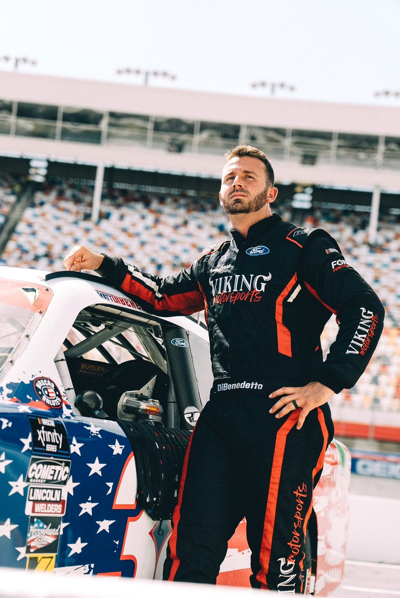 What a cool paint scheme this weekend at Charlotte! Such an honor to pay tribute to those who have lost their lives defending our freedom 🙏 hope you all had a great Memorial Day weekend!
