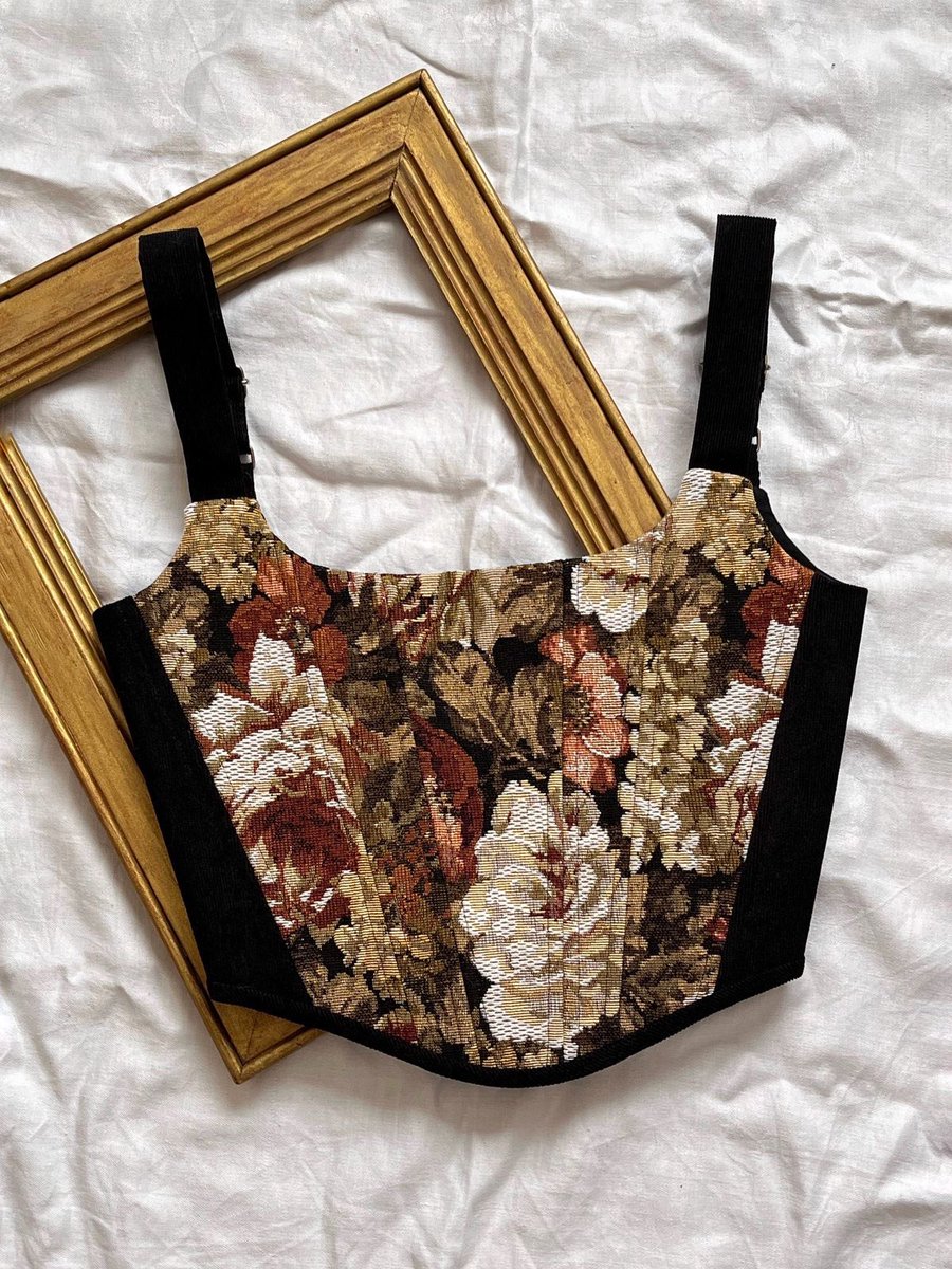 Vintage Canvas corset 🖼️