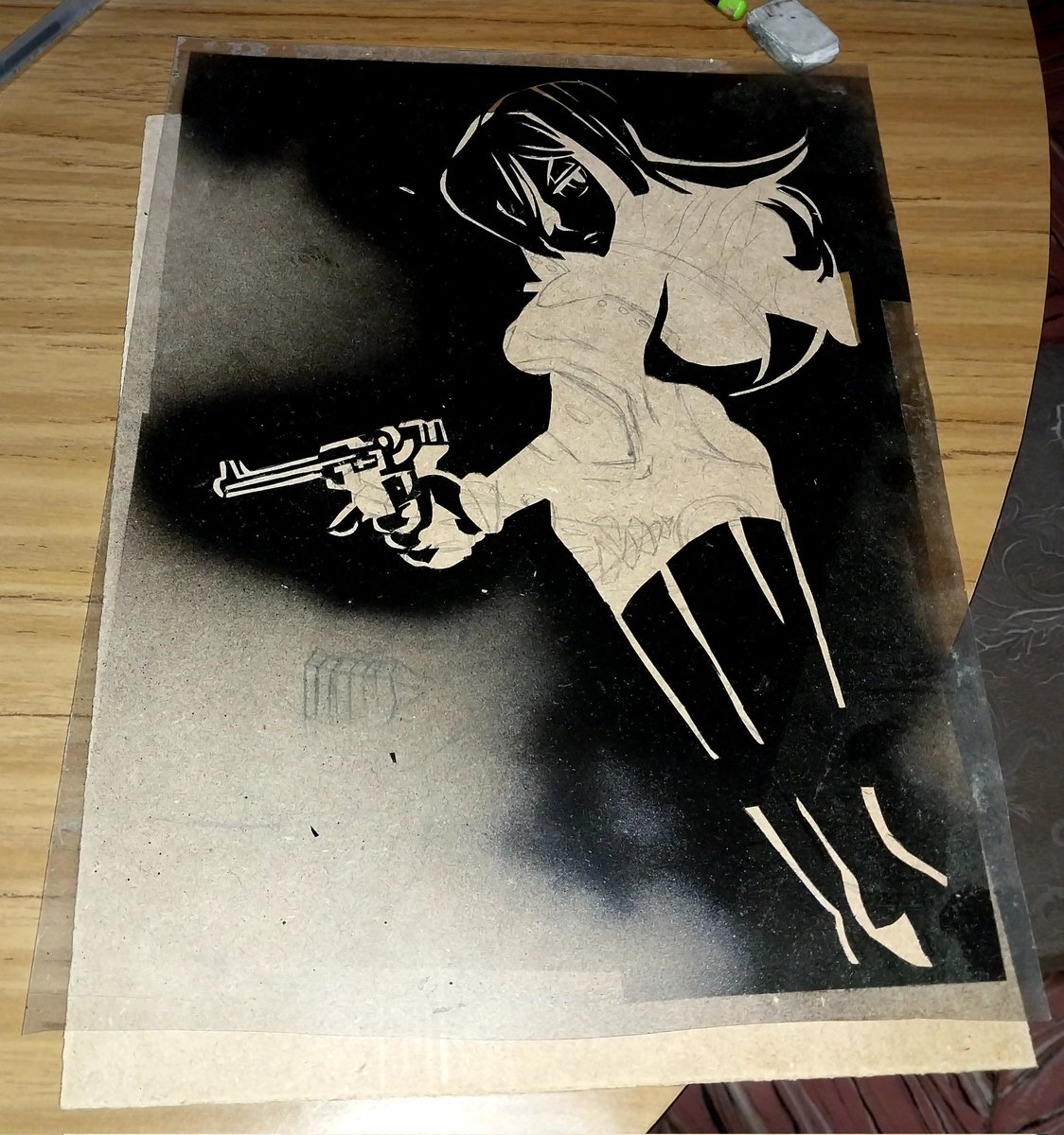 Hice una pintura en stencil y aerosol de lady parasoul del juego skullgirls
#skullgirls #parasoul #stencil #art