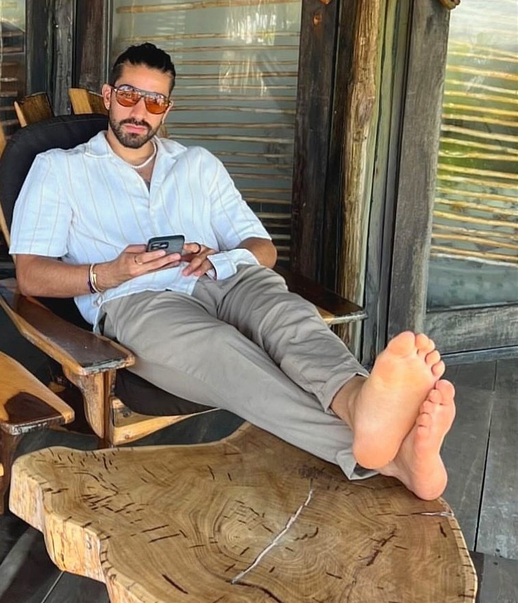 Male Feet 👣 tweet media