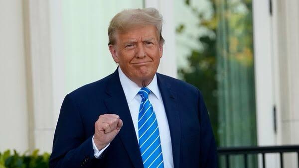 TRUMP'S CRYPTO WALLET HOLDS $10M IN ASSETS

A crypto wallet linked to Donald Trump holds nearly $10M in assets, according to Arkham Intelligence. 

The wallet contains $7.12M in MAGA tokens, 463.441 ETH valued at $1.84M, and 1M MAGA VP tokens worth $509,000.

Source: The Block