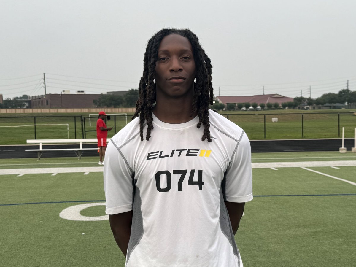 2025 Hightower (TX) 4-Star DB looked solid out at @Jalil_Johnson21 training session tonight.

The highly recruited DB has a big month of June ahead with OV’s to Baylor, Texas A&M, Texas & LSU. Mentioned he plans to commit in July. #txhsfb