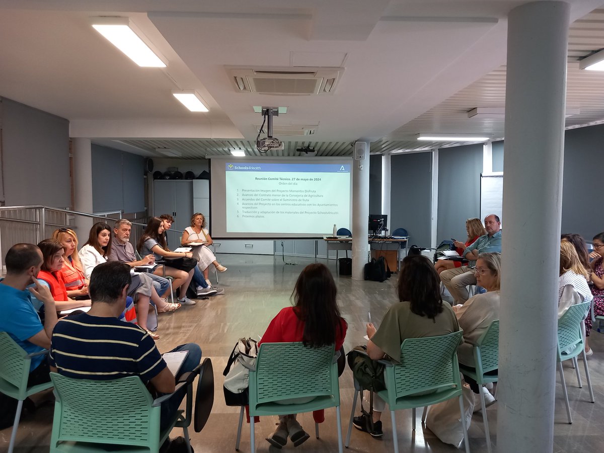 Nueva reunión proyecto #Schools4Health schools4health.eu en DSAP Aljarafe Sevilla Norte de @saludand @SaludConsumoSe, con participación de los 5 comités locales de IES Heliche, Atenea, El Valle, Sotero Hernández y Jacarandá @EducaAnd @AgriculturAnd #SaludPúblicaAndalucía