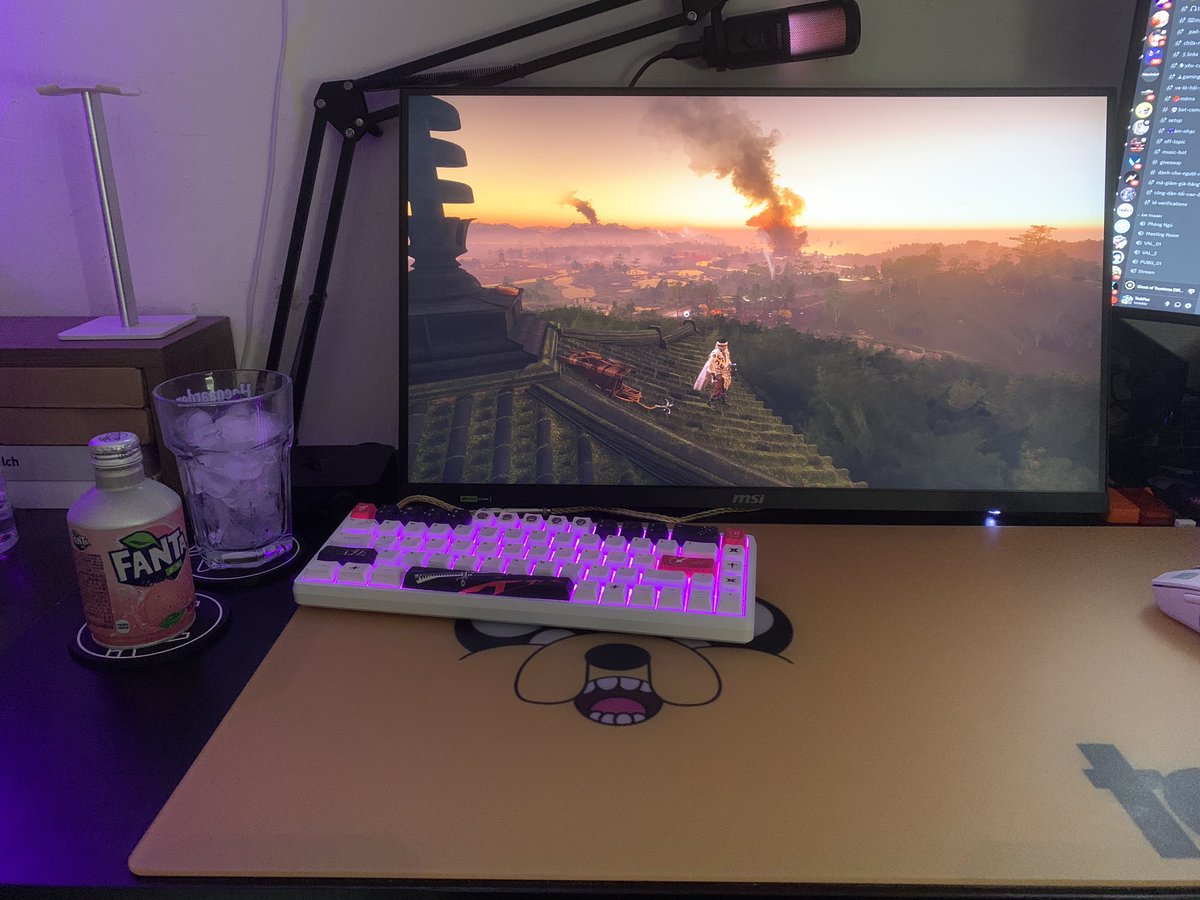 tedd1ez's tweet photo. Chillin' 😶 https://t.co/gT3CicTvxS