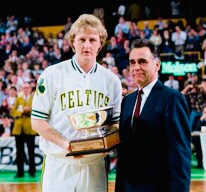 On this date in 1986 Larry Bird 🍀won his third straight NBA🏀 MVP🏆🏆🏆