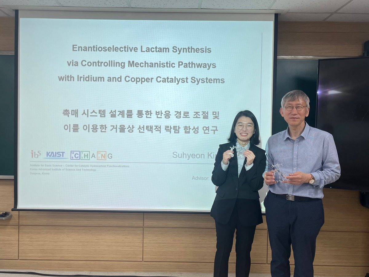 Suhyeon_Kim_'s tweet image. I’m thrilled to announce that I have successfully defended my PhD dissertation!🎓🎉 Thank you to everyone who supported me throughout this journey. #PhD #SBCgroup #AsymmetricCatalysis