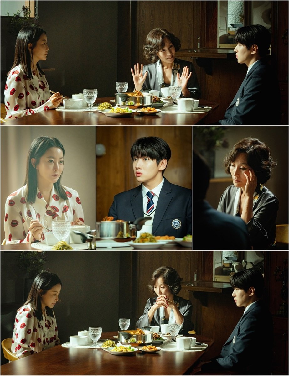 imbcenews's tweet image. '우리, 집' 김희선·이혜영·재찬, 아슬아슬 '풍전등화 식사 시간'
#재찬 #JAECHAN #김희선 #이혜영 #우리집 #iMBC 

과연 최도현이 엄마와 할머니를 향해 쏟아낸 질문은 무엇일지, 평온한 3인만의 식사가 가능할지 불안한 기류가 증폭되고 있다.

⬇️기사 Click Plz⬇️
adenews.imbc.com/M/Detail/419140