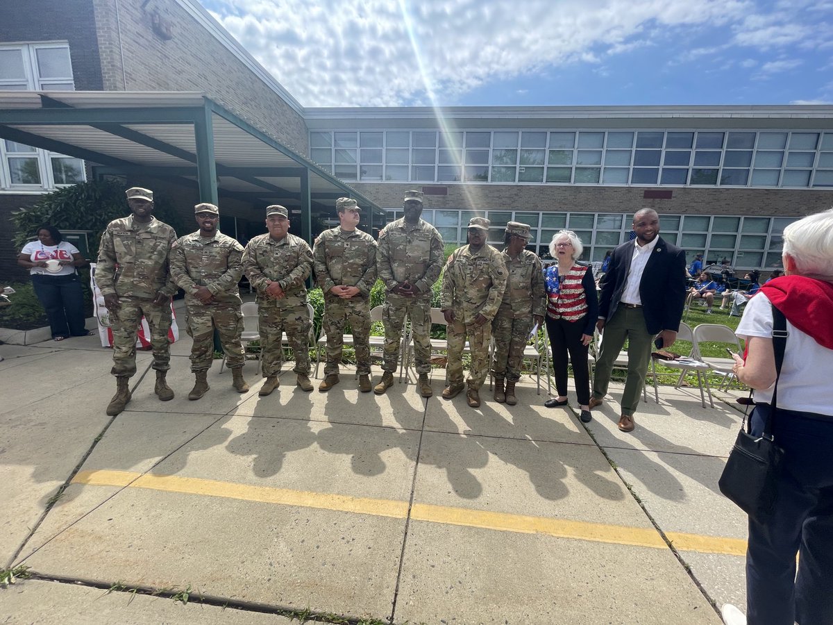 PerryHallES tweet media