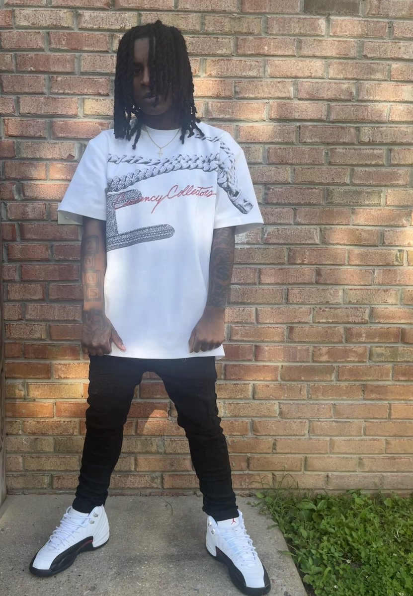 moneychas8nya's tweet image. It&apos;s lonely at the 🔝 fr sb keep me
company. B lifeless fr I deal w life shit fr..I put that shii behind me but I got less of it front of me🩸. #nafr