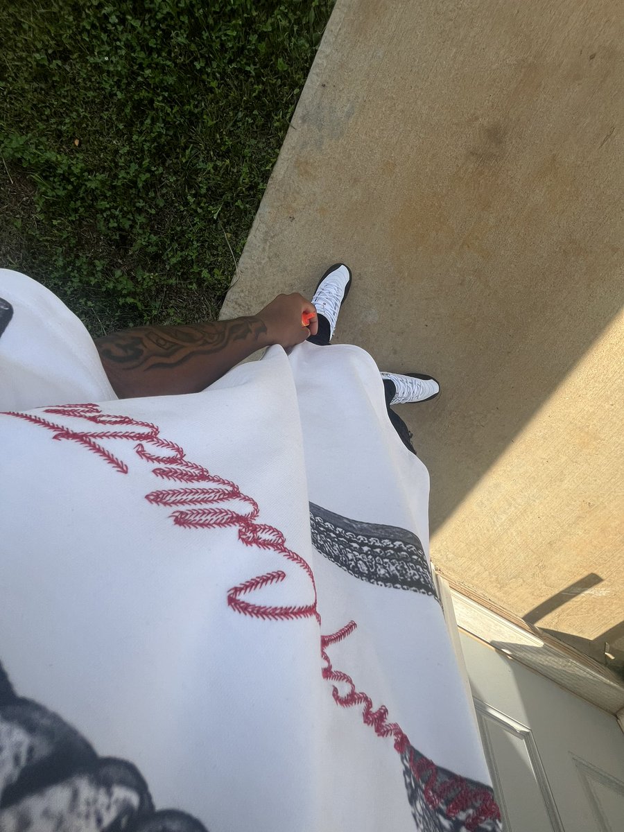 moneychas8nya's tweet image. It&apos;s lonely at the 🔝 fr sb keep me
company. B lifeless fr I deal w life shit fr..I put that shii behind me but I got less of it front of me🩸. #nafr