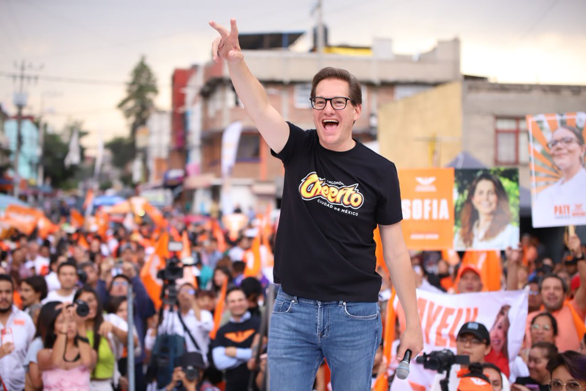 ¡Coyoacán será naranja! Esta tarde acompañamos a @SofiaMargaritaa, futura alcaldesa, @PatyUa y el equipo del #MovimientoChilango a cerrar su campaña. Coyoacán, y toda esta ciudad, merece a las y los mejores candidatos para tener un mejor futuro. ¡Vota @MovCiudadanoMX!