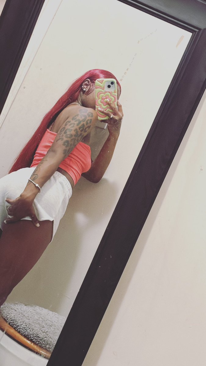 mayahdadonn's tweet photo. #imavibe #MOOD #redheadd๐ https://t.co/11zx53lIpH