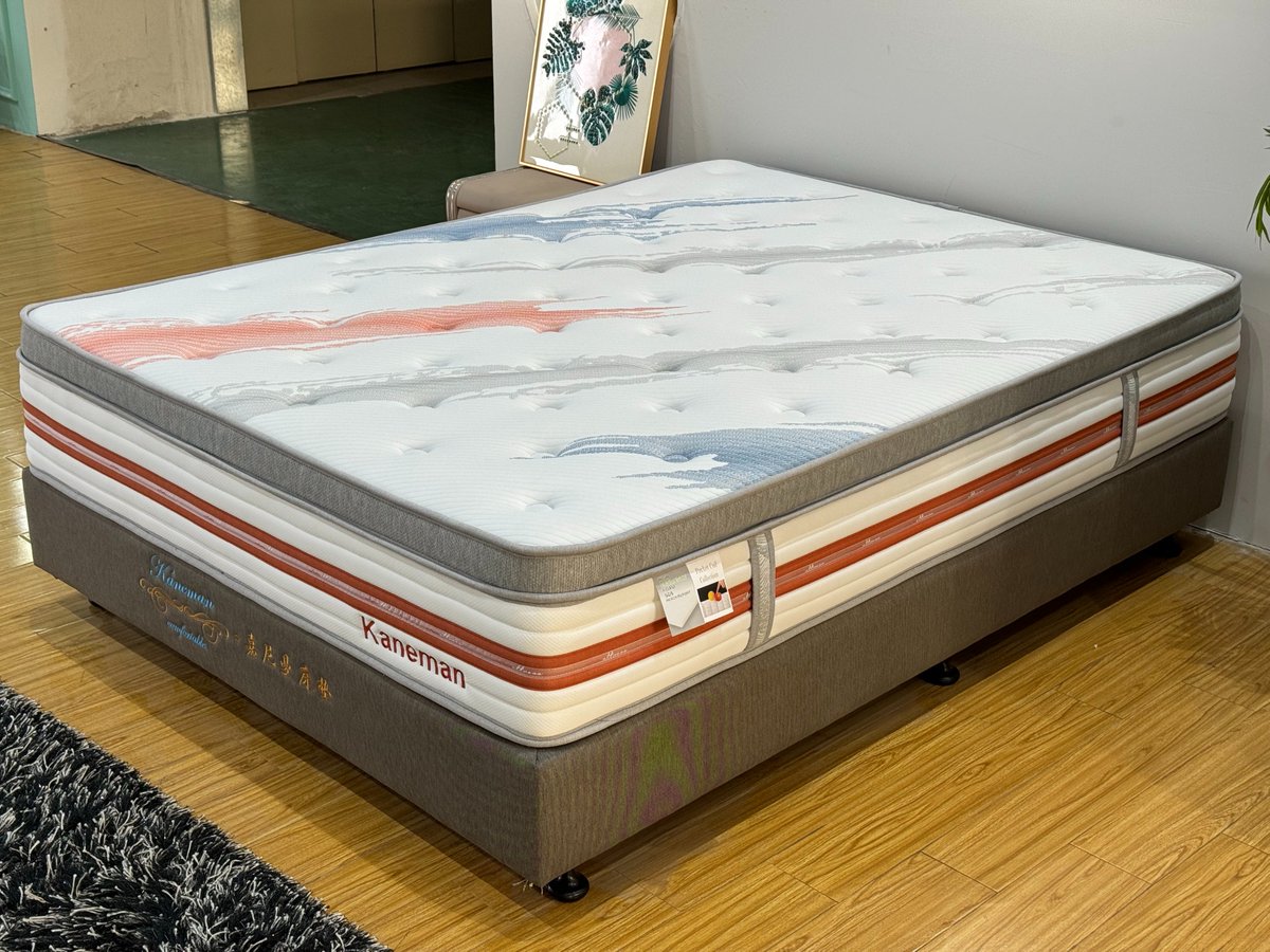 wency_yue's tweet photo. Introducing the perfect blend of comfort and support - our new hybrid mattress! Experience the best of both worlds with a unique combination of memory foam and innerspring technology. Say hello to a good night’s sleep! #HybridMattress #ComfortAndSupport #GoodSleepAhead https://t.co/YlrnY9ca5H