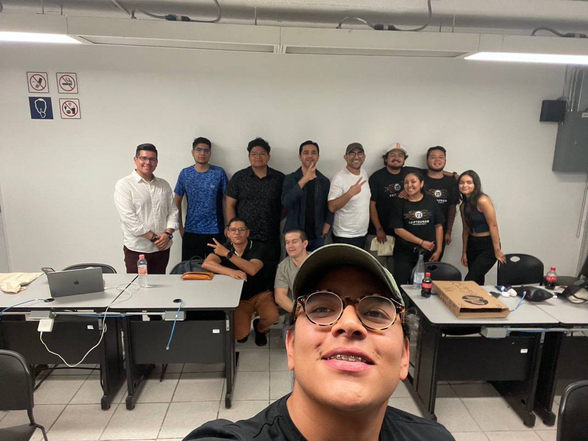 cryptoversidad's tweet image. Last week we hosted 4 events in 3 different countries 🇦🇷🇵🇪 🇲🇽
Onboarding, &amp;amp; creating onchain activity
Cryptoversidad&apos;s impact growing💪🏻