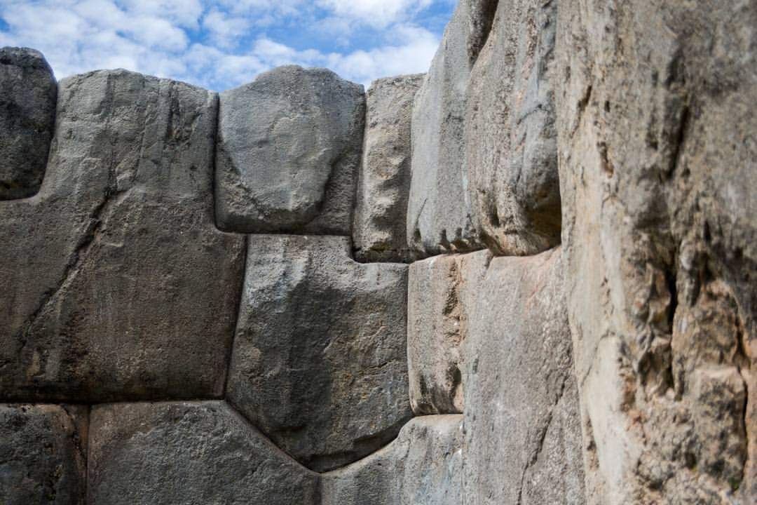 Sacsayhuamán... ¡Una de las mejores mamposterías del mundo!. Metropolitan Touring Perú