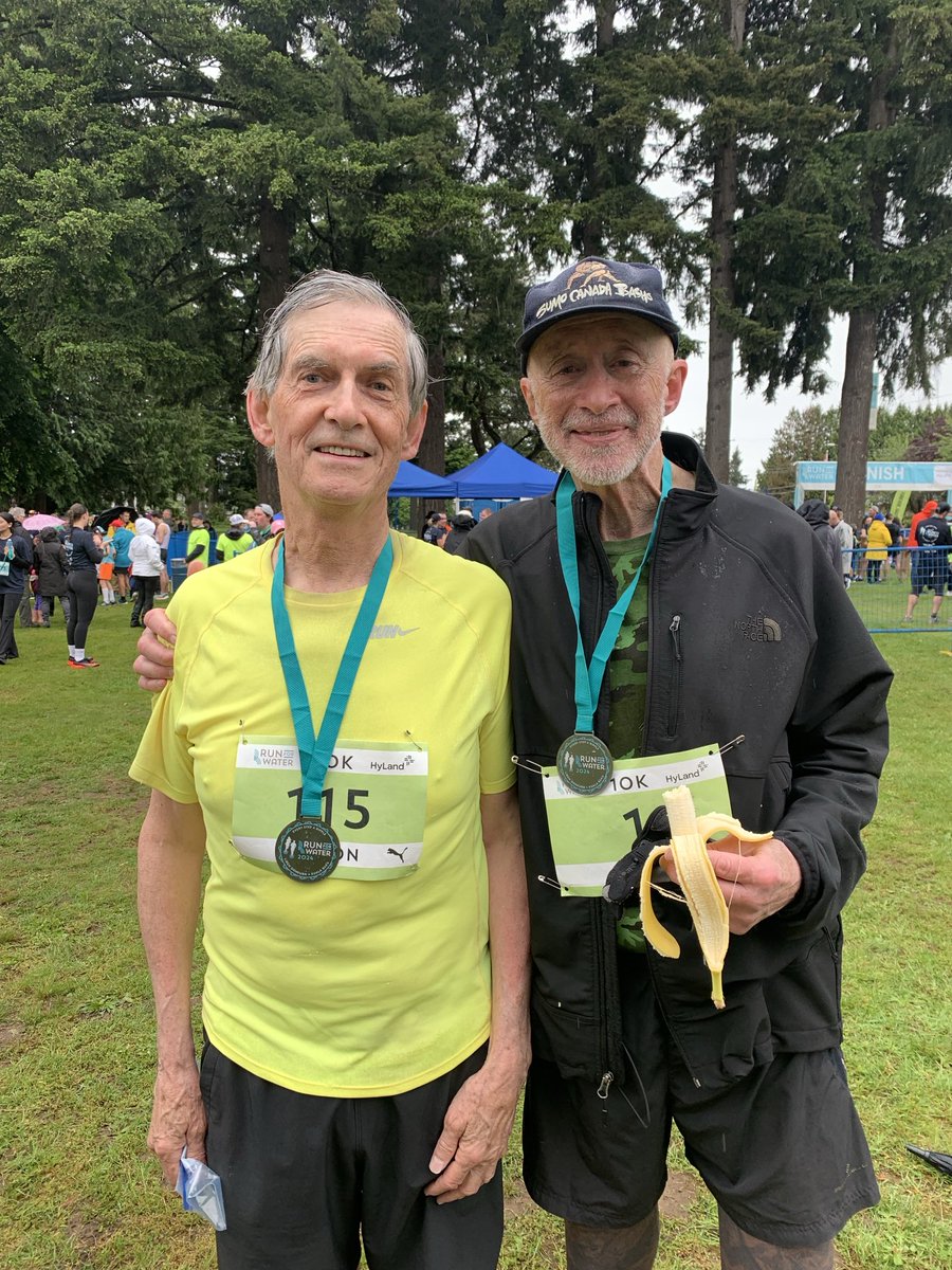 Great to re-connect with #trinitywestern #linguistics professor Bill Acton at the #runforwater this past Sunday. ⁦@TrinityWestern⁩ ⁦@RunforWater⁩ ⁦@City_Abbotsford⁩ ⁦@AbbyNews⁩ #metrovancouver #abbotsford  #runner #running #abbotsford