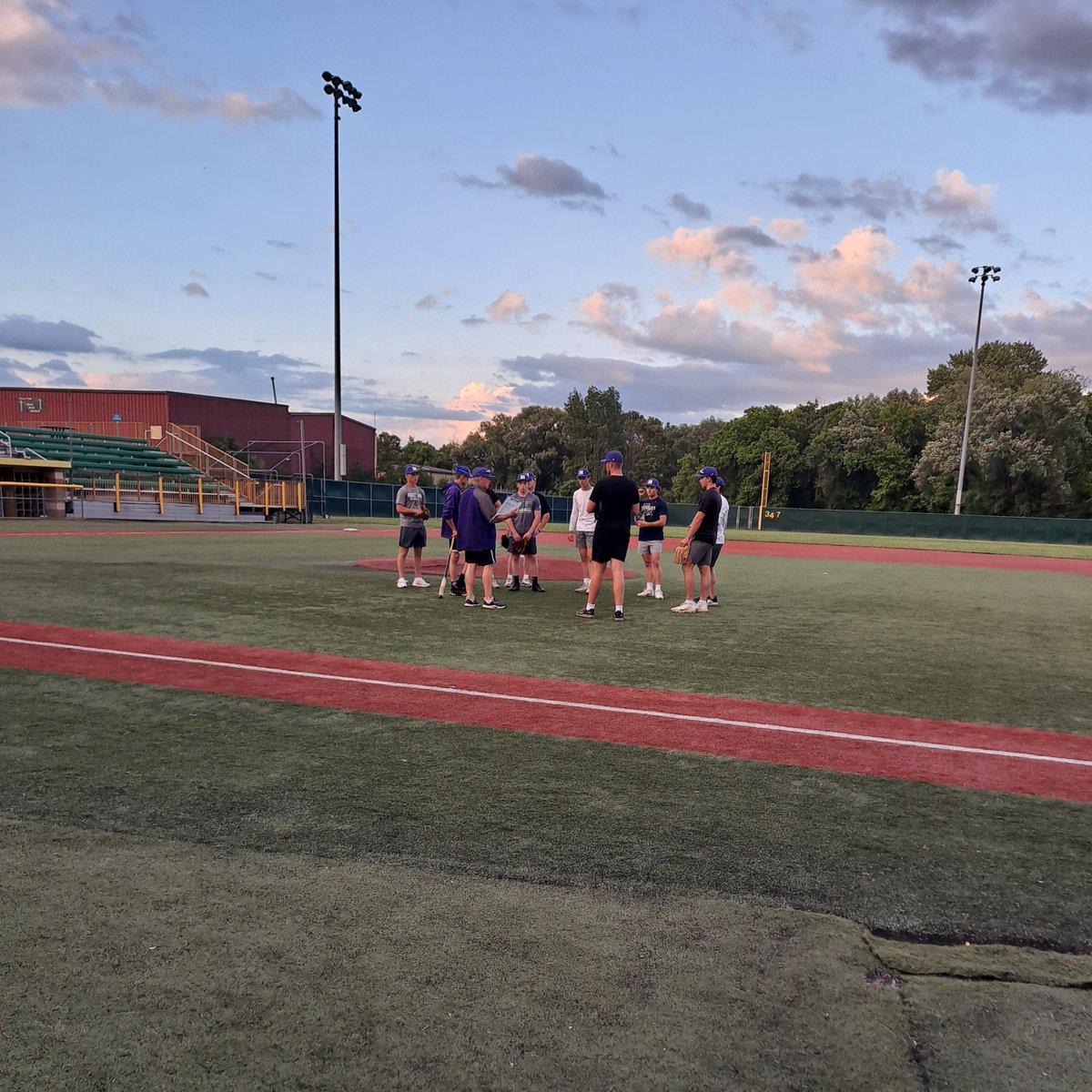 The Pittsburgh Mustangs are back on the field #pittsburghbaseball #collegesummerbaseball #summertime