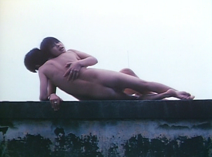watashitachihe's tweet photo. Kandagawa Pervert Wars ‘神田川淫乱戦争’
Kiyoshi Kurosawa, 1983 https://t.co/blm6VOtpob
