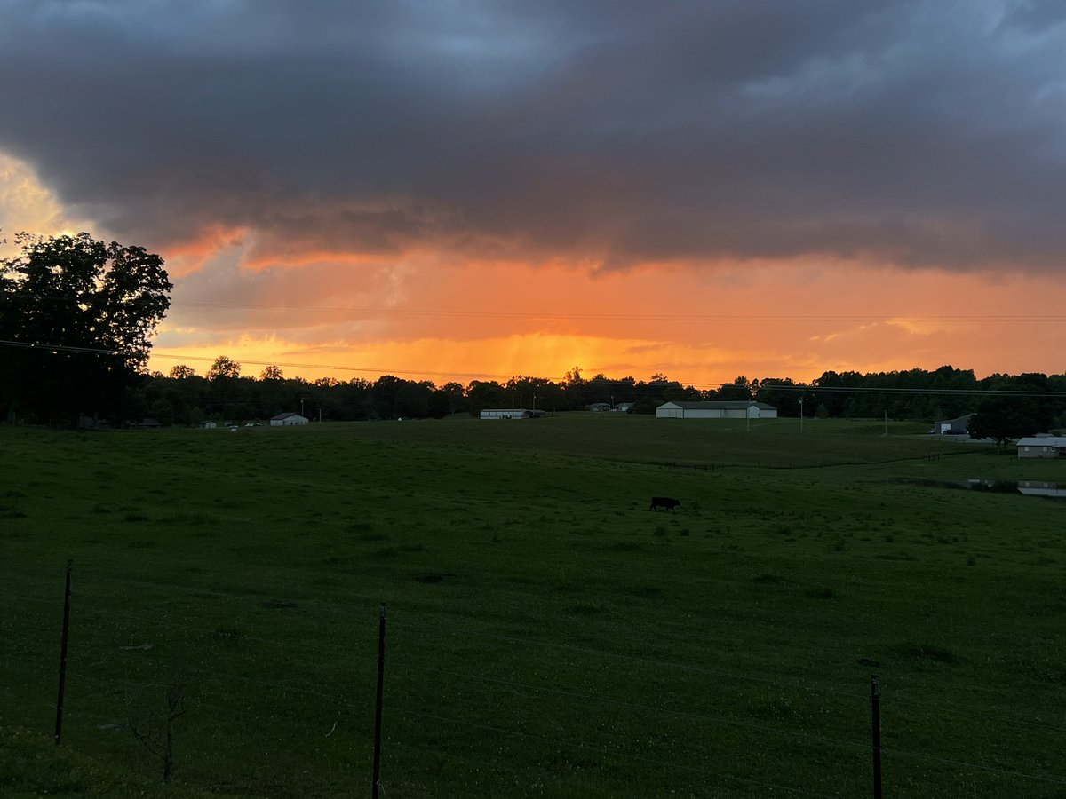 You know what south central Kentucky needs? Rain! 🤦🏻‍♀️ 
.
.
.
.
@Kentuckyweather @JimWKYT @BillMeck