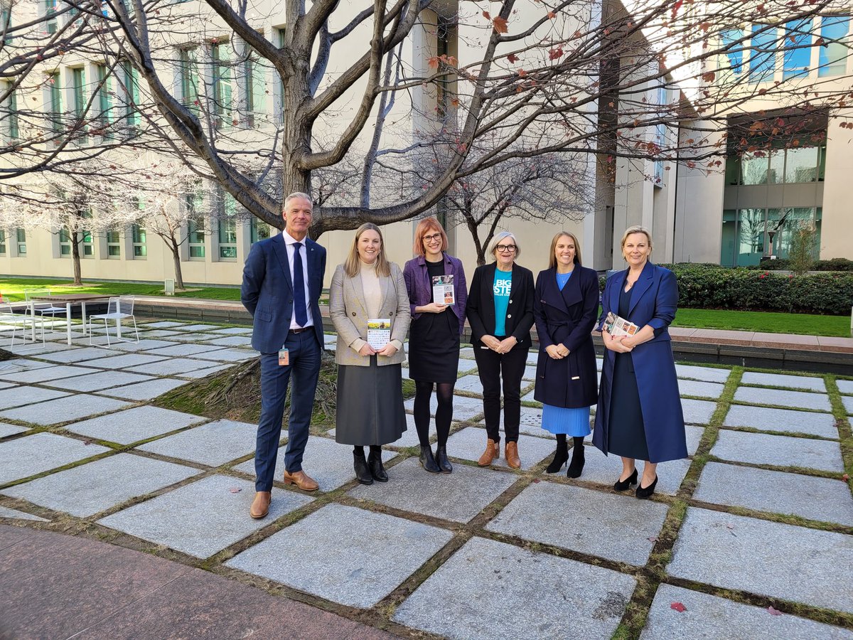 Proud to stand alongside our friends from <a href="/UnitedWorkersOz/">United Workers Union</a>, <a href="/NationalFarmers/">National Farmers' Federation</a>, <a href="/CELAust/">CELAust</a>, and others at Parliament House to ask for better access to early childhood education in regional, rural and remote  Australia. assets.nationbuilder.com/theparenthood/…