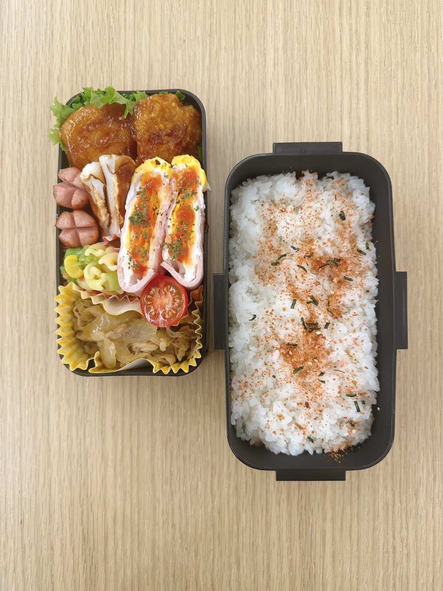 ✨2024.5.28 お弁当29日目✨
月曜日は学校のお弁当があるので、火曜日がお弁当はじめになります。息子が1番お気に入りのおかずがレンチンハムエッグだそうで🥚今日もキツキツに詰めました笑＃お弁当　＃お弁当記録　＃中学生弁当　 ＃中学生男子弁当　＃お弁当作り楽しもう部