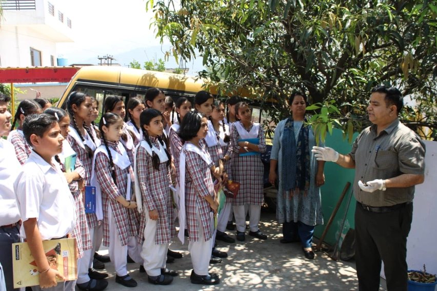 One Day IEC Activity on waste management held at Common Public Higher Secondary School Sangoor Chowk Udhampur on the direction of District Development Commissioner  Udhampur @rai_saloni with the objective to promote Waste Management In Urban Areas. 
@diprjk