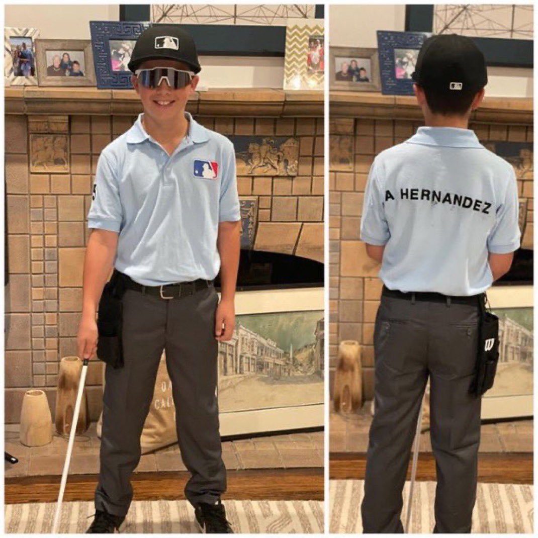 In honor of Angel Hernandez's retirement, here is the best costume in the history of Halloween