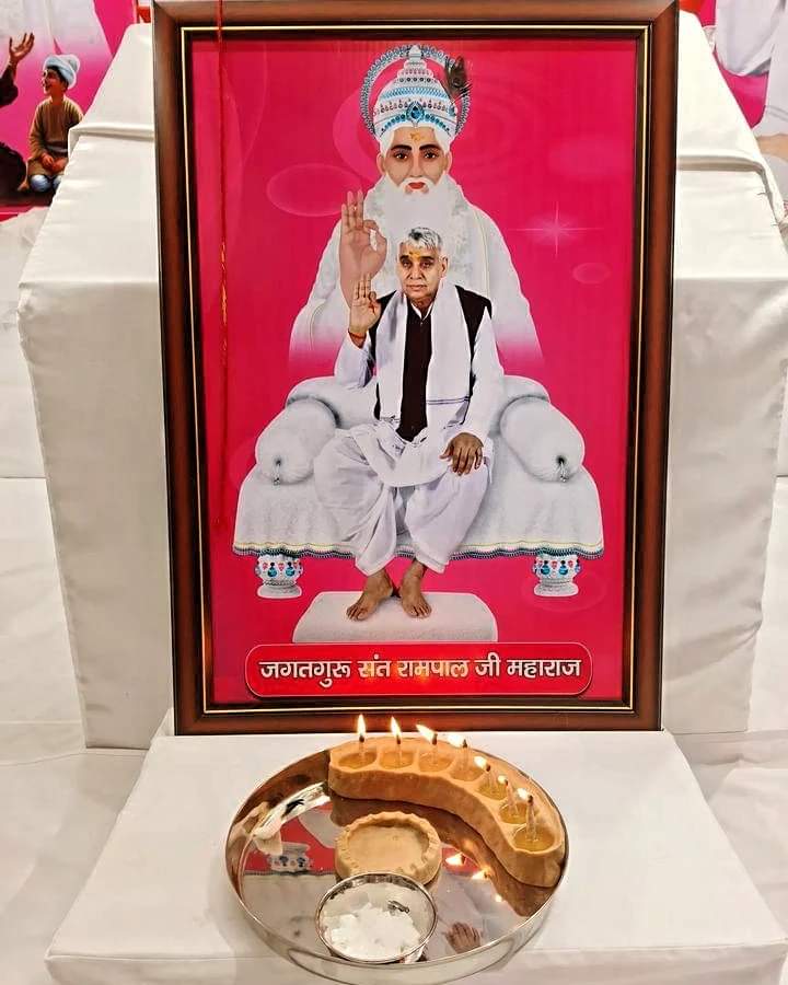 #GodMornimgTuesday
Kabir, Guru Gobind dono khade, Kis ke laagu paayel Balihaari Guru aapna, Jin Gobind diyo milayell
#SantRampalJiMaharajJi