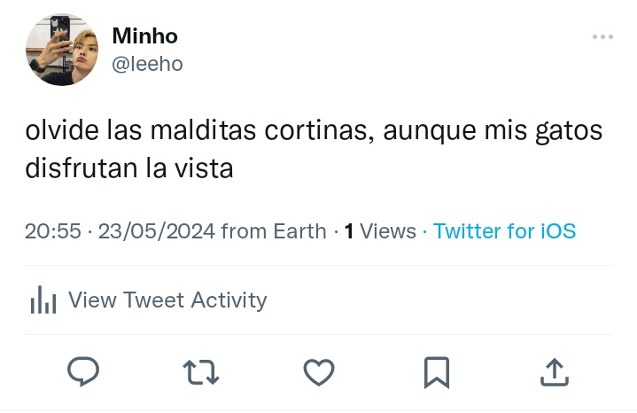 iminnieo's tweet photo. — mini au hyunho | gatitos 

Hyunjın creía que aquellos tres gatos amenazaban su seguridad desde su llegada. Mınho solo olvido comprar las cortinas para su nuevo departamento. https://t.co/mxVmNKkvTU