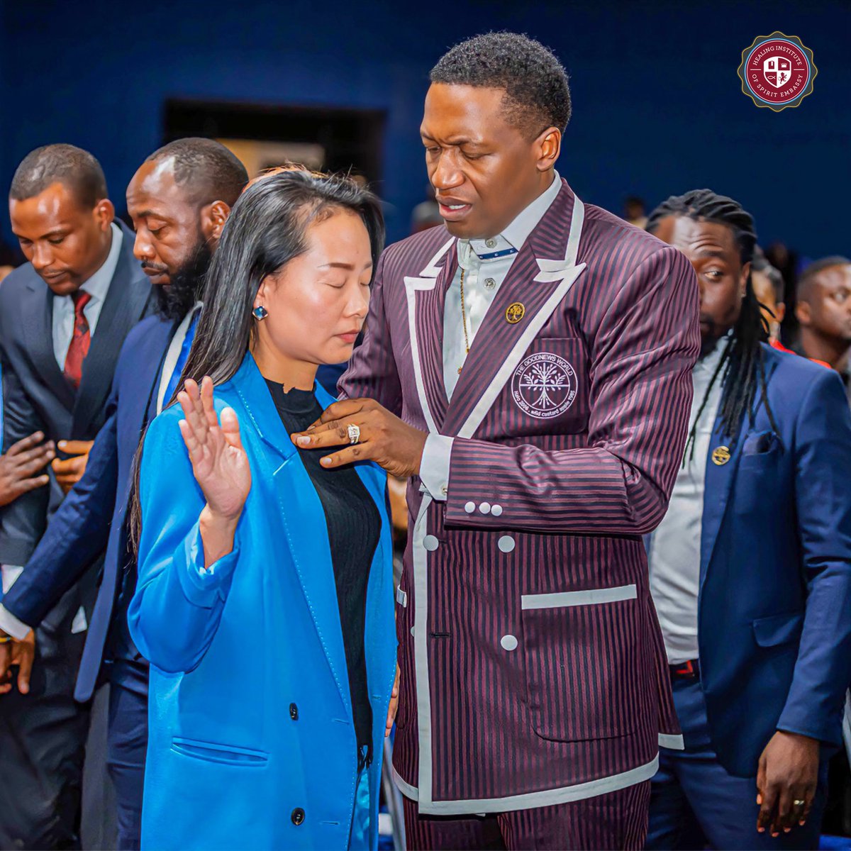 I have comprehensive immunity to disease, sickness and infirmity. My body neutralises anything that is contrary to the Word of God. My health is eternal in Jesus’ name. 

#uebertangel #healinginstitute #healing #milkandhoney #affirmation