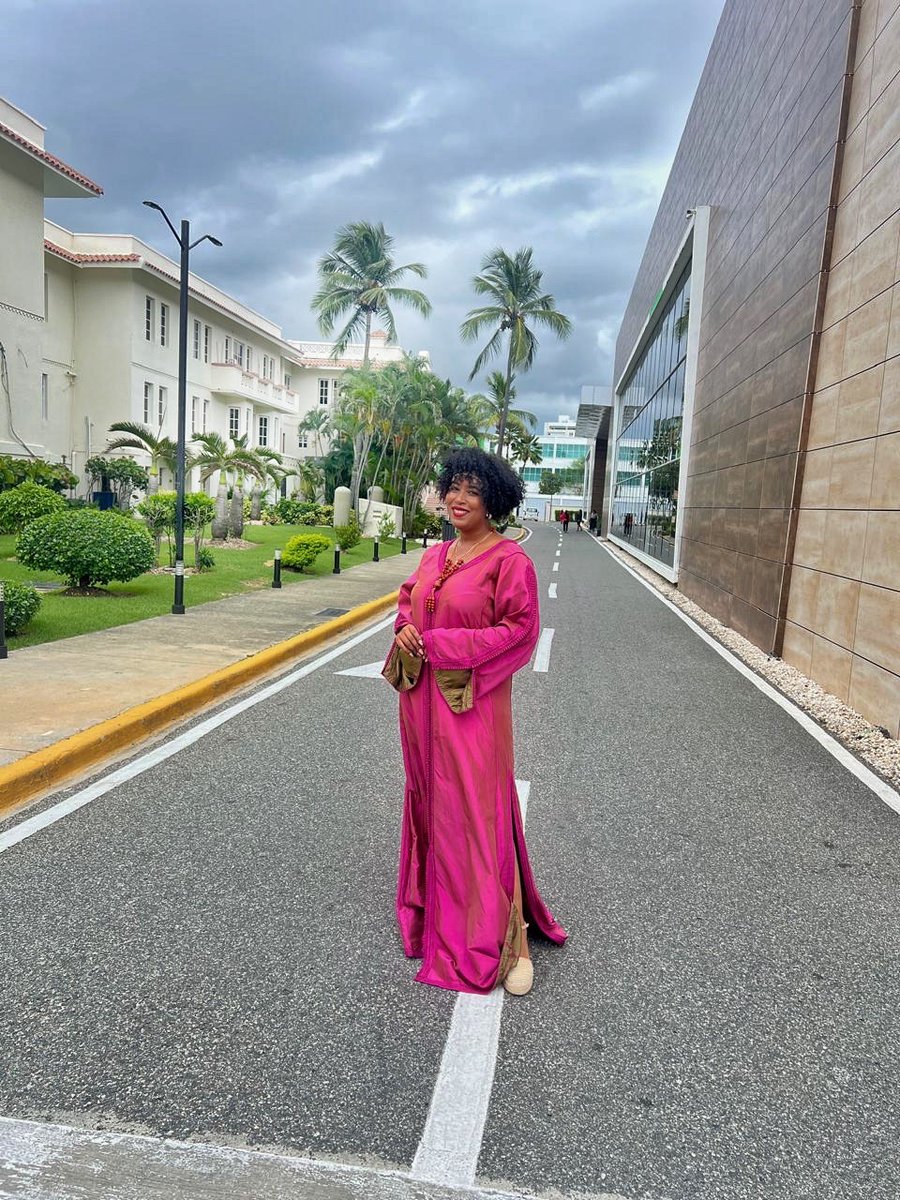 BianDiplomacy's tweet photo. Hoy se llevó a cabo en el @MIREXRD en el marco del “Día de África”, en la cual también se conmemora la creación de la Org. para la Unidad Africana. 🌍 Con la participación la emb. del Reino de Marruecos, y la emb. de la rep. de Angola. https://t.co/QoEgVNXpgx