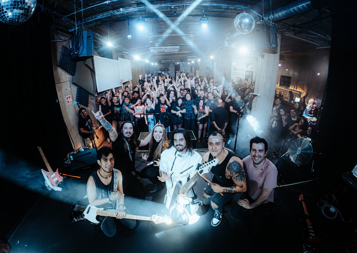 Muchas gracias!! Los amamos!! Qué gran noche!! 🤘🏼👁️🔥