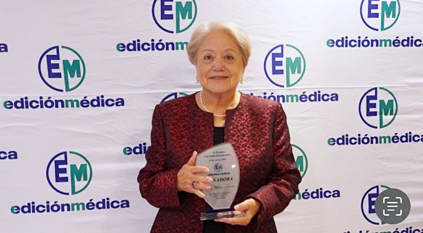 #SLAN felicita a la Dra. Wilma Freire, ex-presidenta de la SLAN 2021-2023, por ganar el premio "MUJERES DESTACADAS EN EL ÁMBITO SANITARIO" en la segunda edición de los Premios a la Salud Ecuatoriana organizada por la Revista Edición Médica.