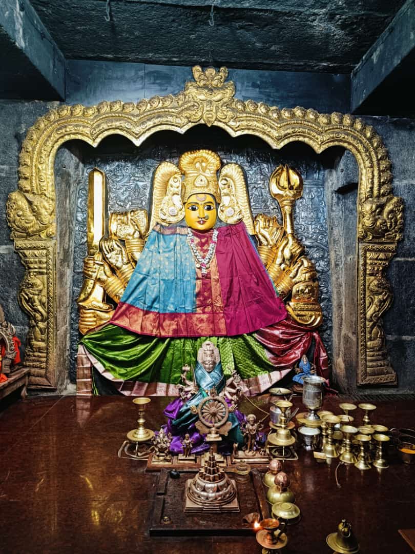 #BhadrakaliAmmavaru ⛩️🙏🌺🙇🏻‍♂️ #భద్రకాళి_యే_శరణం_మమః 🙏 #CulturalHeritage #WarangalTemples 🇮🇳