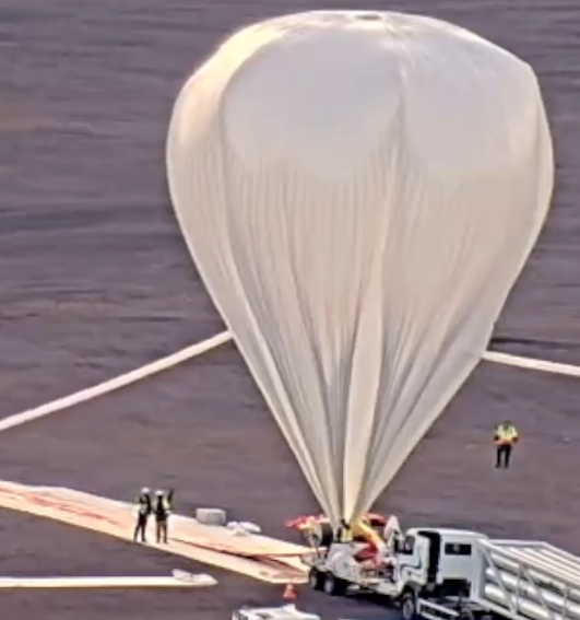 NASA's HELIX balloon inflation is underway!
Currently scheduled to liftoff from Swedan's Esrange Space Center at ~03:30 UTC. Flight path prediction over the next week is below...