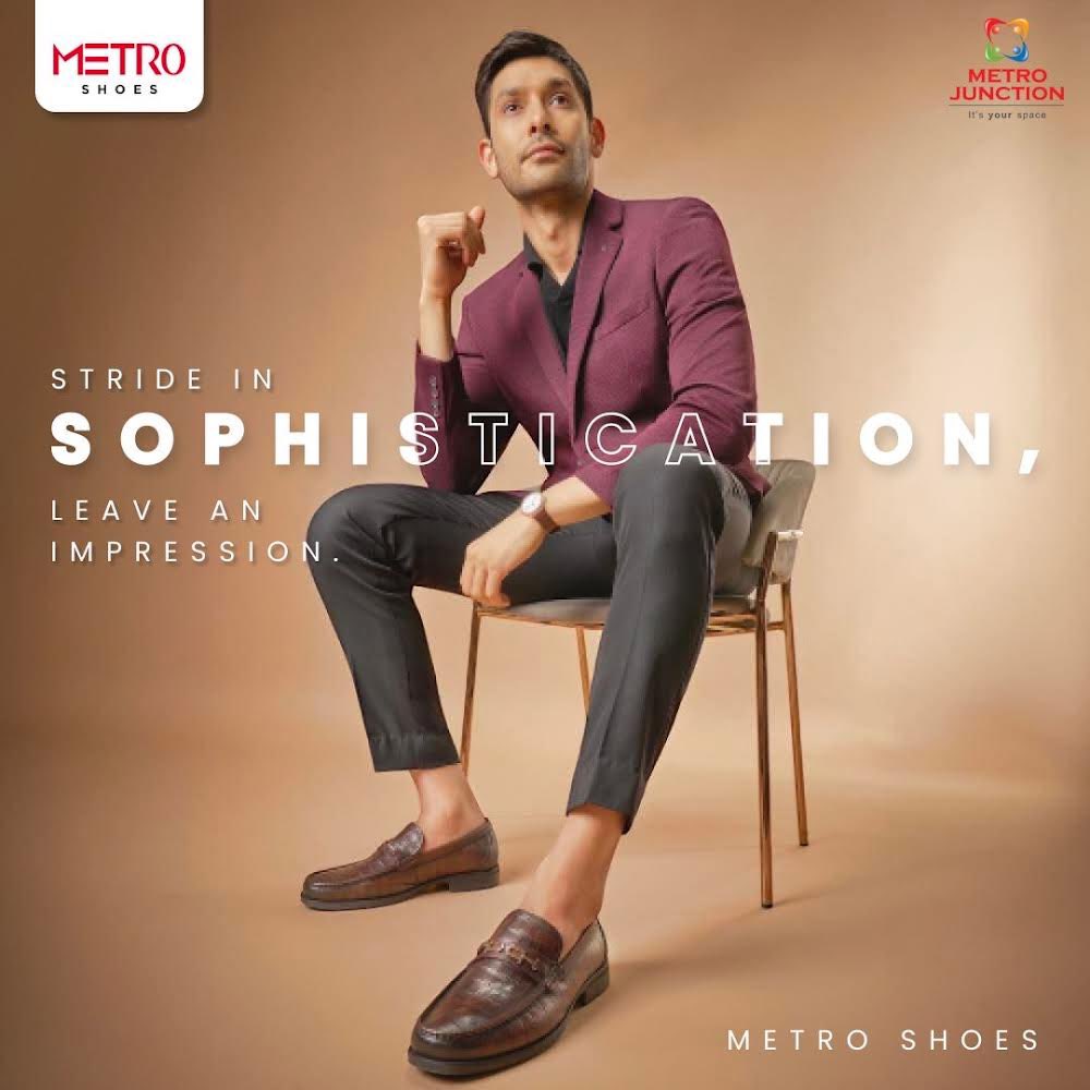 A perfect blend of fashion and comfort - Metro Shoes!

Visit the store today #AtOurJunction.

#MetroJunctionMall #MetroShoes #ShoeCollection #LatestCollection #ShoeLovers