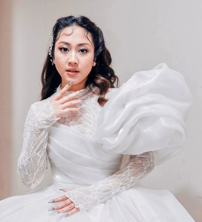 Team Sherina Munaf (シェリナ・ムナフ) tweet media