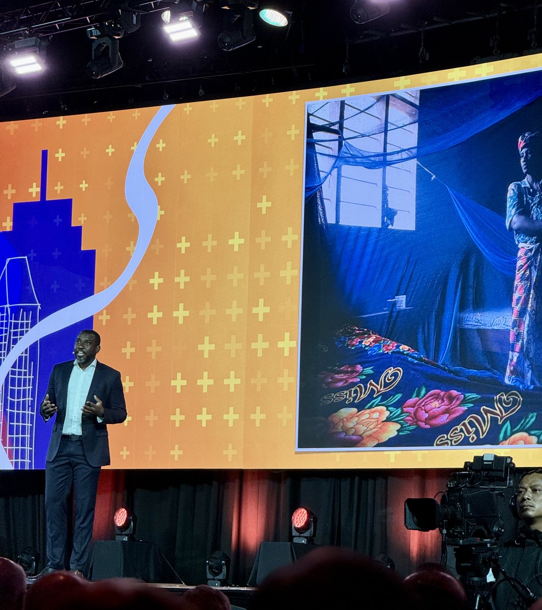 An honor to have Dr. @obinnaonyekwena, Deputy Director of Infectious Diseases Advocacy at @gatesfoundation on the @Rotary stage. Thank you for sharing how vital community health workers are to global #PublicHealth. They are the real superheroes. #Rotary24