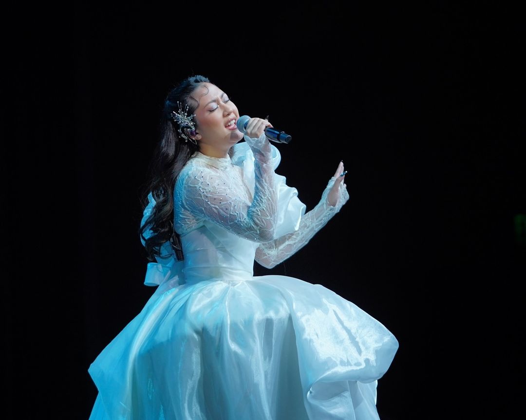 Team Sherina Munaf (シェリナ・ムナフ) tweet media