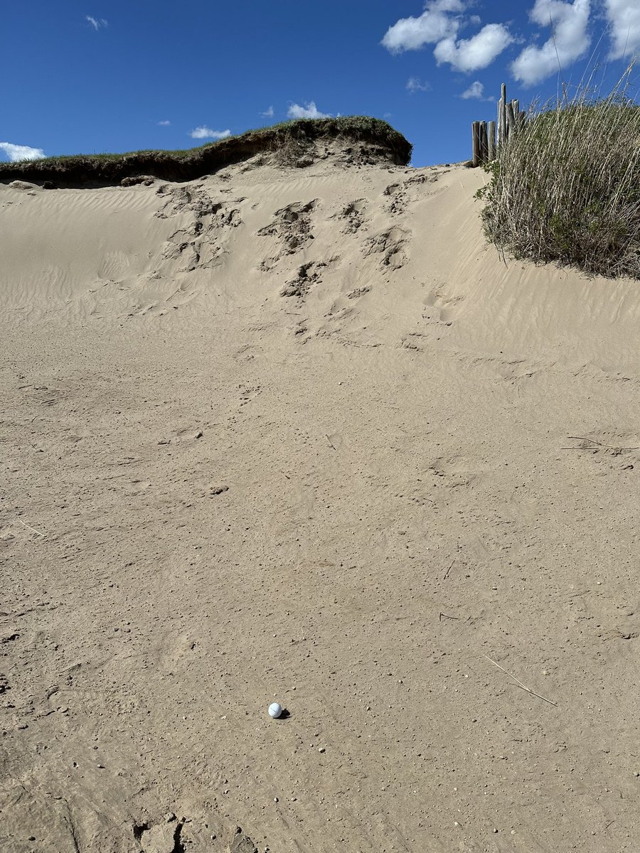 Day 1 in Valentine. Excited to spend time on the property this summer. 

Bunkers are no joke. Luckly I have mastered the “hand wedge” 😆 

#valentine #unlturf